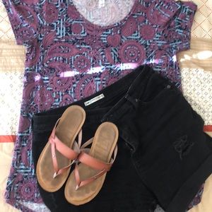 Lularoe classic tee